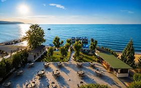Grand Koru Hotel Beach